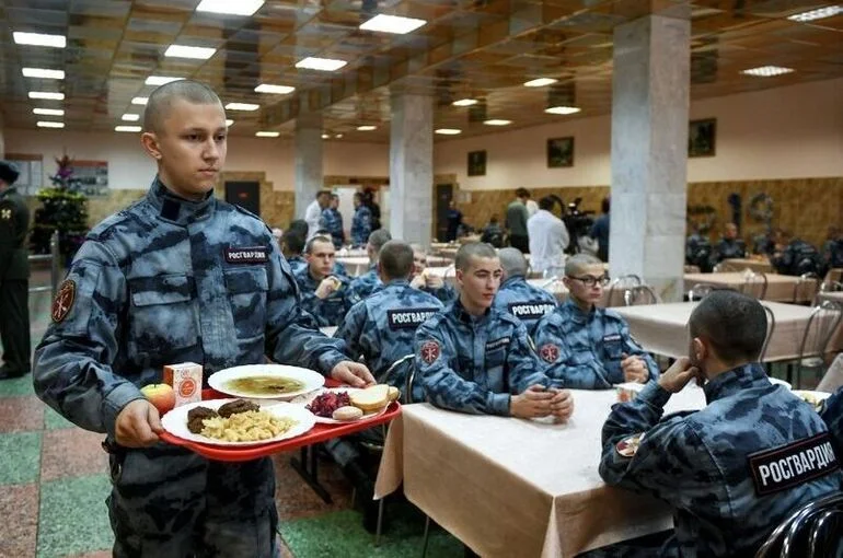 Обед больше не отвлечет росгвардейцев от службы