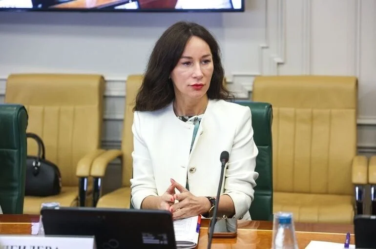 Сенатор Дягилева: Важно помогать развиваться народным художественным промыслам