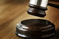 Суд в США перенес рассмотрение дела россиянина Ольшанского на декабрь