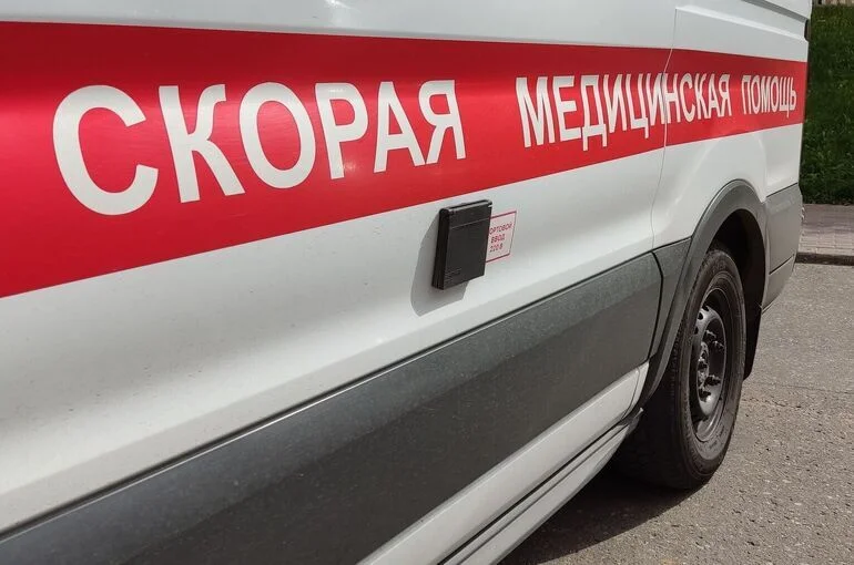 В Москве парковочный барьер упал на 8-летнего ребенка у входа в ТЦ