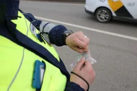 Грузовик столкнулся с автобусом на Дмитровском шоссе в Москве, погиб пешеход