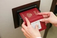 Еще четыре страны ЕС перестанут принимать российские загранпаспорта без биометрии
