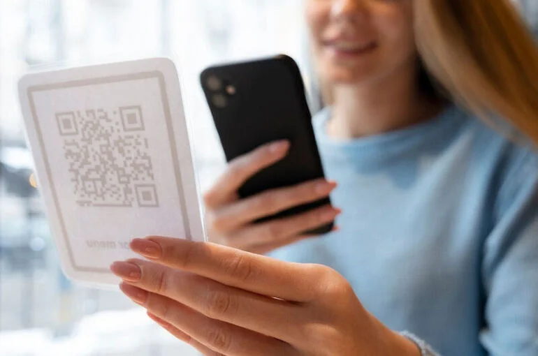 В России с сентября заработает универсальный QR-код для покупателей