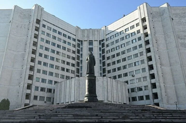 СВР: Киев нужен группировкам Латинской Америки как коридор для выхода на рынок ЕС