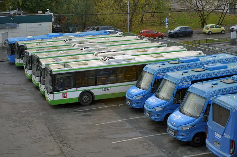 Лицензирование автобусных пассажирских перевозок могут продлить до 2032 года