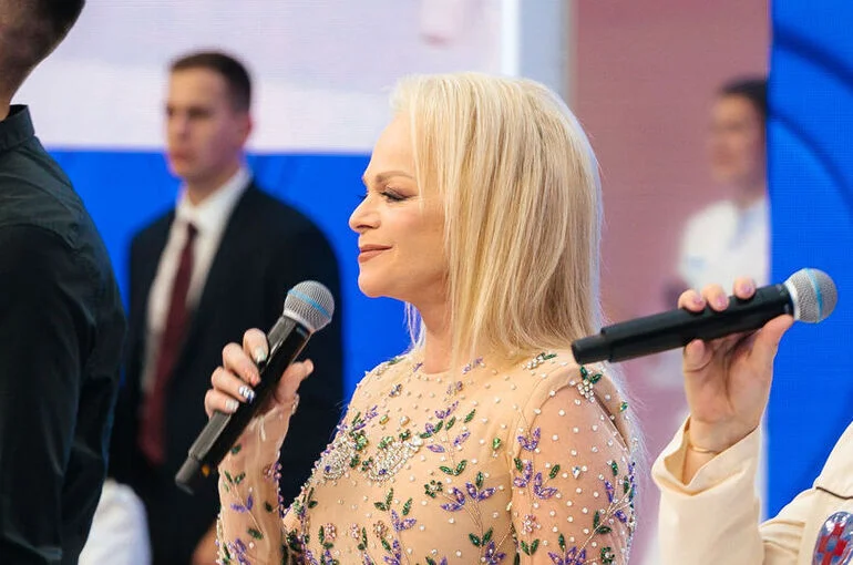 Долина рассказала о квартире, подаренной друзьями