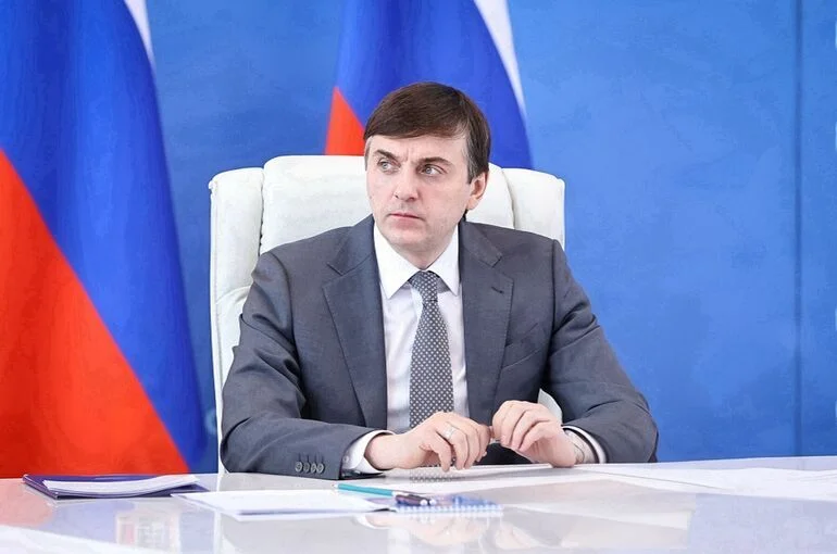 Кравцов: Никаких серьезных изменений в ЕГЭ-2027 не будет