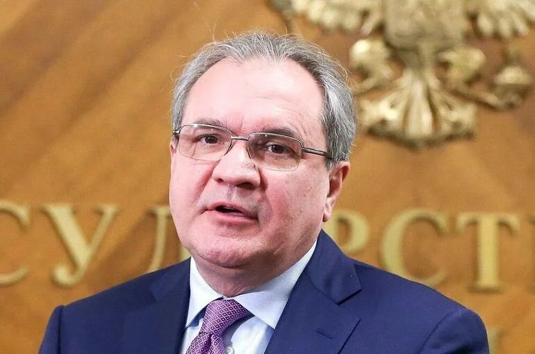 Фадеев предложил разрешить отчислять из школ неисправимых хулиганов