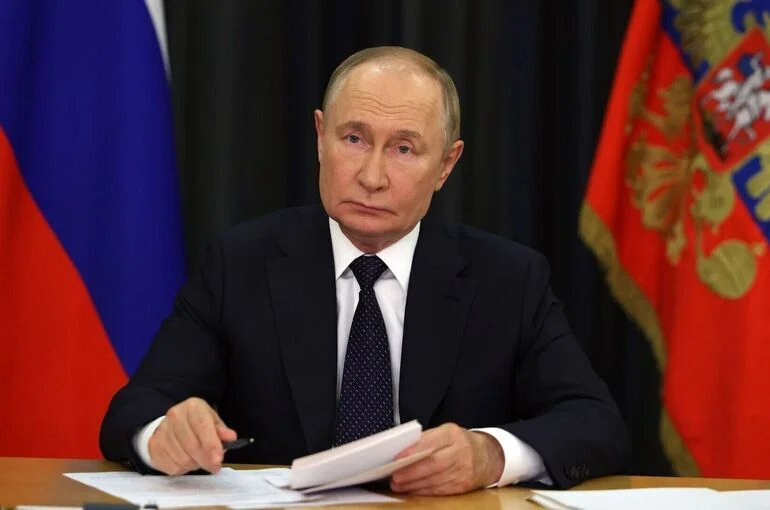 Путин поздравил президента Абхазии с Днем признания независимости республики