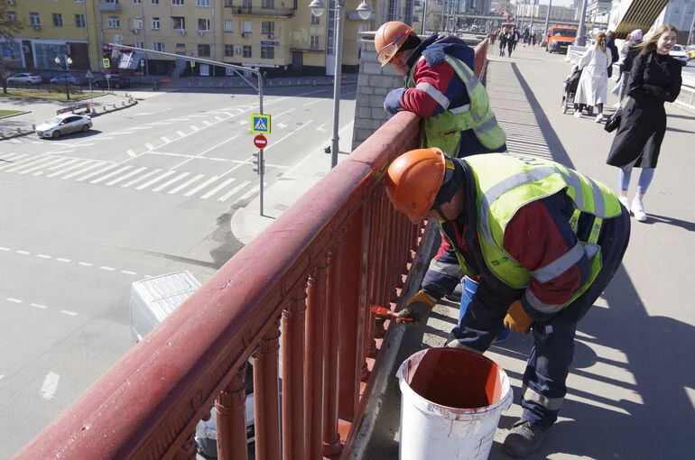 Депутаты предложили ужесточить условия работы мигрантов в России