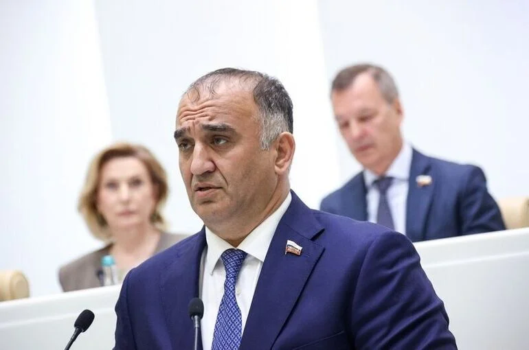 Сенатор Ахмадов: Межпарламентские связи стали частью политического диалога с Оманом
