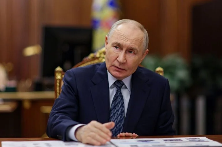 Путин призвал сформировать долгосрочный спрос на отечественную продукцию