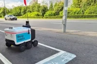 Для роботов-доставщиков разработали правила дорожного движения