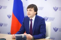 Кравцов: Норма работы учителей составляет 18 часов в неделю