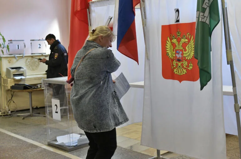 СВР: Запад поставил задачу помешать электоральному процессу в России