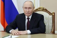 Путин поздравил школьников и студентов с Днем знаний