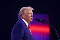 Трамп предупредил, что Испания может быть разрушена из‑за мигрантов