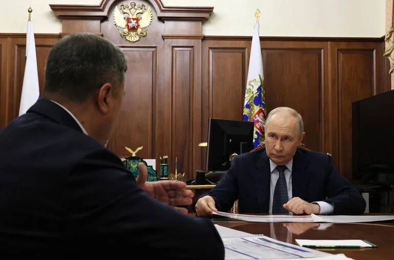 Путин: Правовые вопросы не должны мешать помощи пострадавшим от паводка в Дагестане