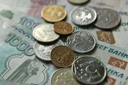 Рекорд с оговоркой: как инфляция съедает рост зарплат