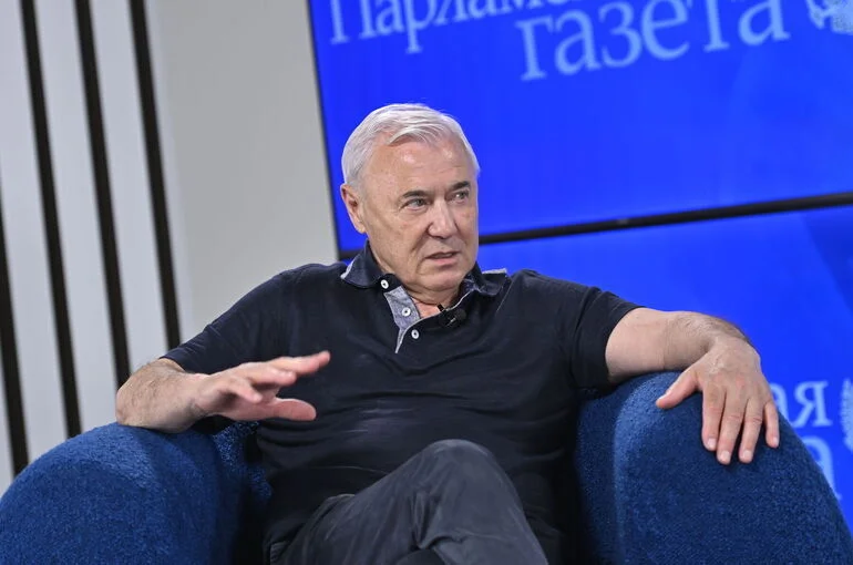 Депутат Аксаков: Пользователи iPhone получат доступ к цифровому рублю до конца года