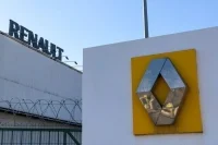 Рабочие заводов Renault выступили против производства оружия вместо машин