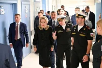 Матвиенко осмотрела военный госпиталь в Дагестане и поддержала народные промыслы