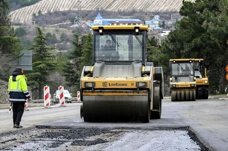 На ремонт дороги к Южному берегу Крыма направят 3,4 млрд рублей