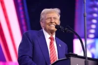 Трамп запретил журналистам CNN и Politico доступ в Белый дом