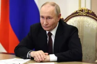 Путин поздравил Камболова с избранием на пост президента Южной Осетии