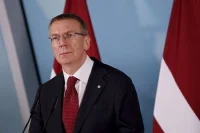 Президент Латвии заявил об отставании Европы в «войне дронов»