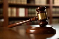 Суд арестовал доли экс-министра связи Никифорова в семи компаниях