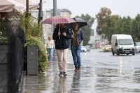 Синоптик спрогнозировал сильные дожди и похолодание в Москве