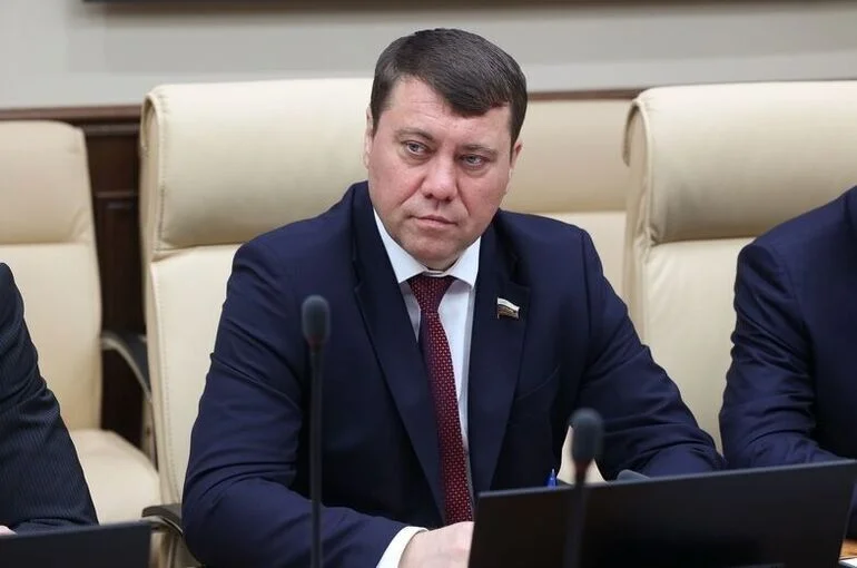 Сенатор Абрамов рассказал о мерах по повышению доступности рыбы для россиян
