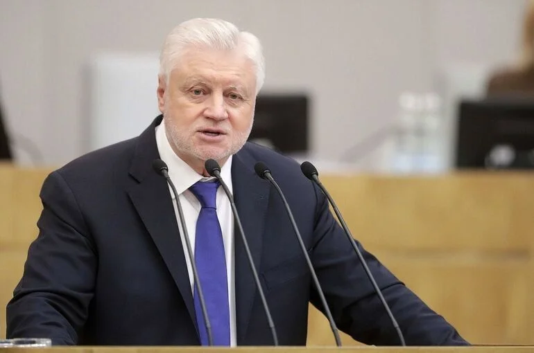 Миронов заявил, что продолжит руководить фракцией «Справедливая Россия»