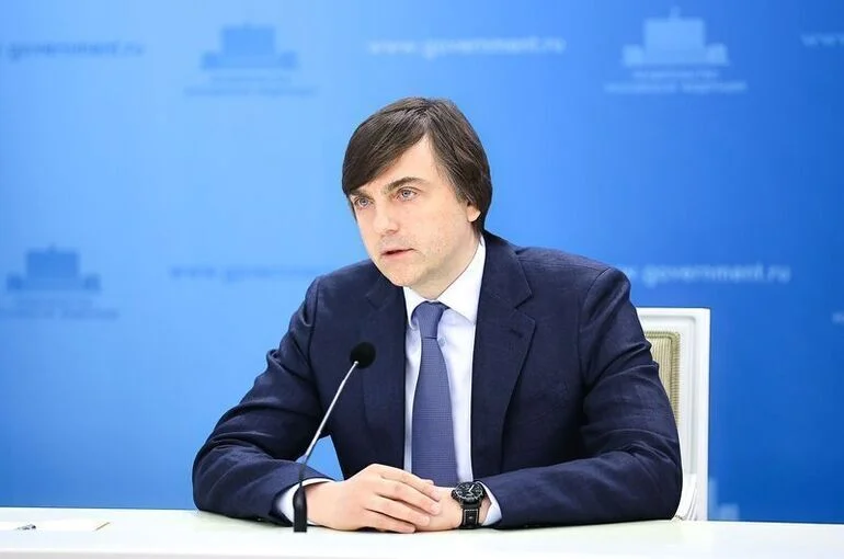 Кравцов сказал, сколько должны длиться школьные каникулы для отдыха детей