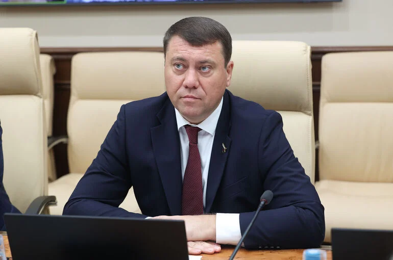 Сенатор Абрамов поддержал идею обязательного страхования домов в зонах риска ЧС