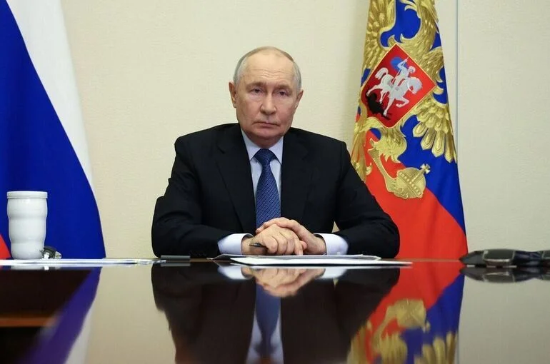 Путин: Итоги выборов подтвердили прочность многопартийной системы РФ