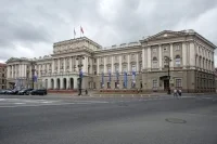 Петербургские депутаты приступили к работе