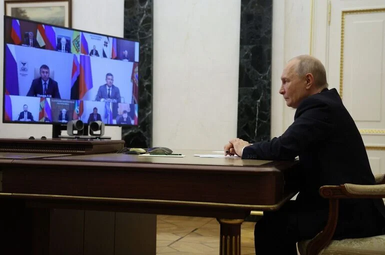 Путин поздравил избранных глав регионов с победой на выборах