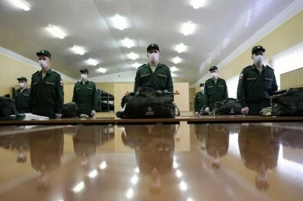 Генштаб: Около 120 тысяч призывников отправят на места службы осенью