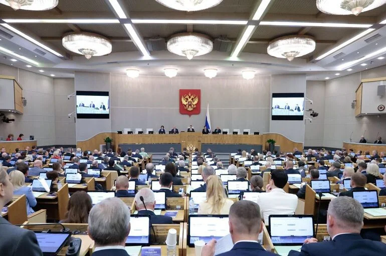 Володин и депутаты Госдумы поздравили китайский народ с Днем образования КНР