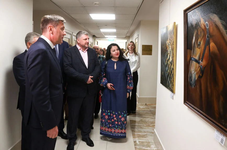 В Совфеде открылась выставка, приуроченная ко Всемирному дню защиты животных