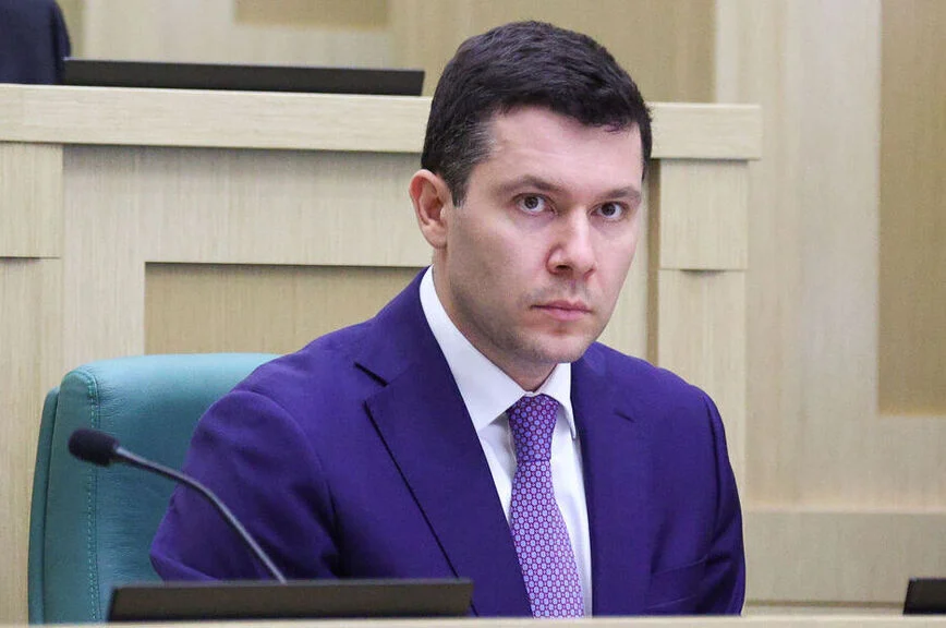 Антон Алиханов