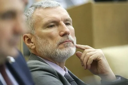 Депутат Журавлев: Зеленский оттягивает капитуляцию в угоду коллективному Западу