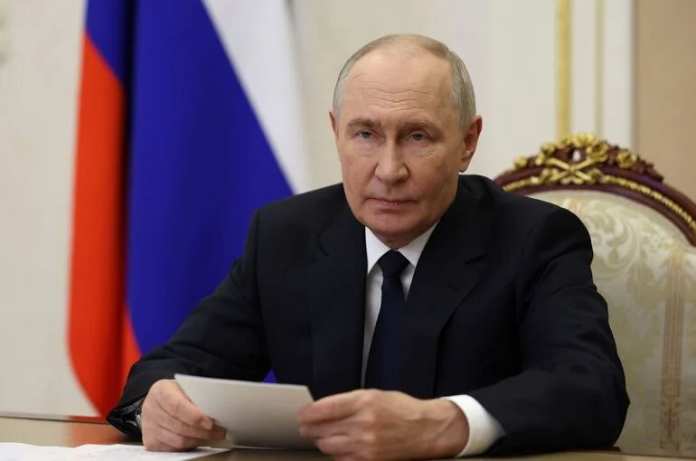 Путин: Личный состав Космических войск решает задачи по защите безопасности РФ