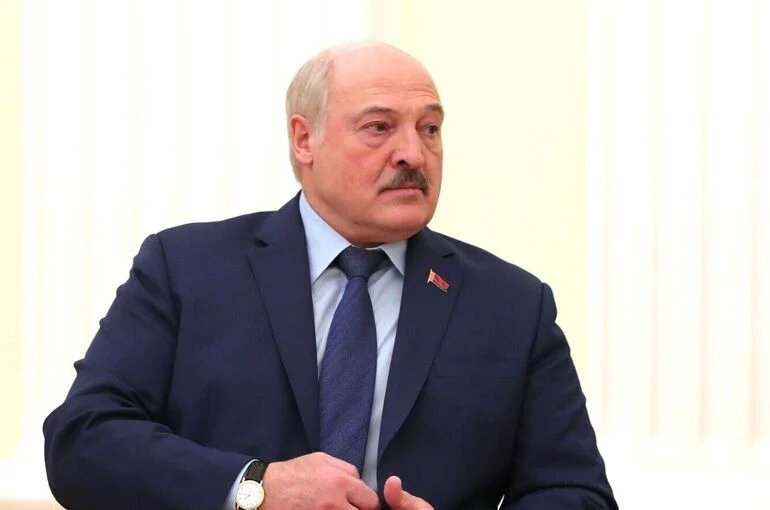 Лукашенко поручил активизировать разработку БПЛА в Белоруссии