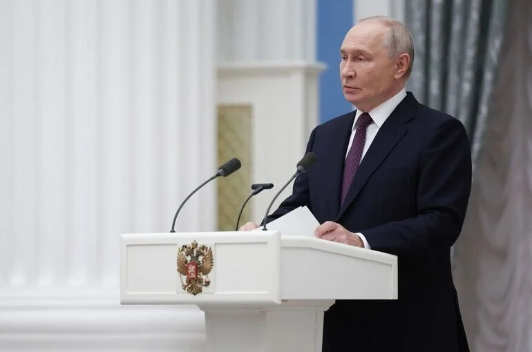 Путин: Власти окажут помощь в создании производств аккумуляторов