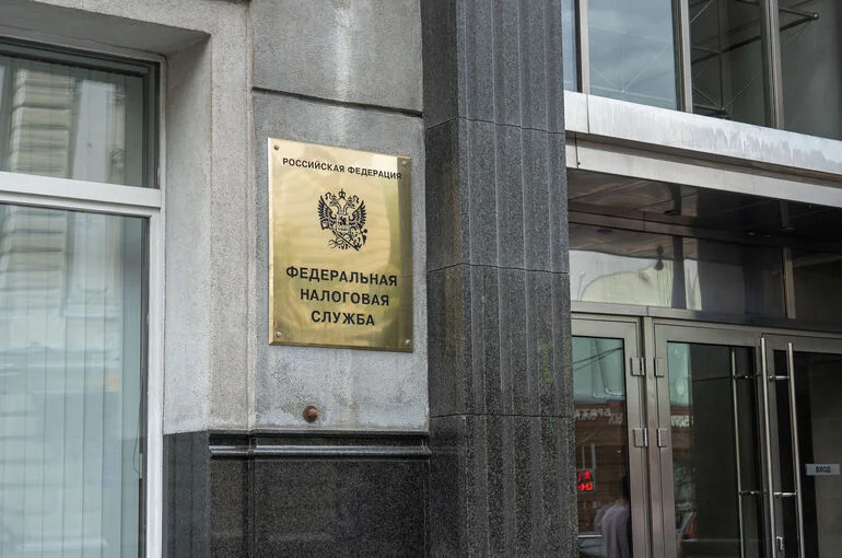 В ФНС разъяснили особенности налогообложения электромобилей