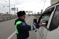Автоэксперт: Вождение с иностранными правами в РФ больше не ограничивается одним годом