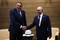 Додик поздравил Путина с днем рождения